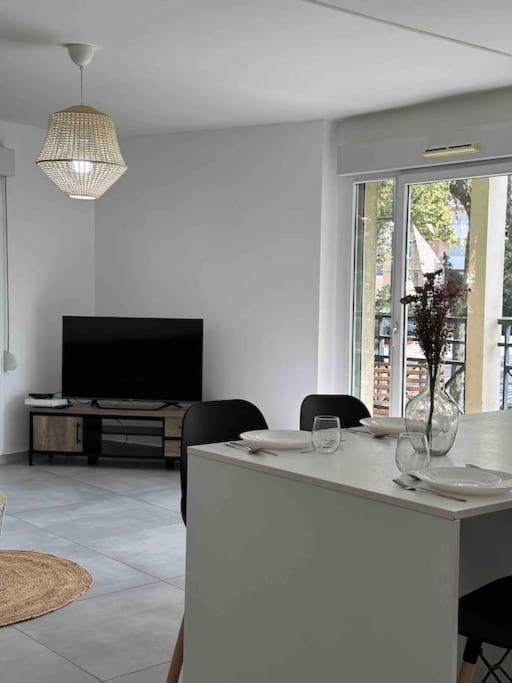 Charmant T3 Moderne Climatise Villeurbanne Dış mekan fotoğraf