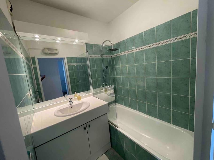 Charmant T3 Moderne Climatise Villeurbanne Dış mekan fotoğraf